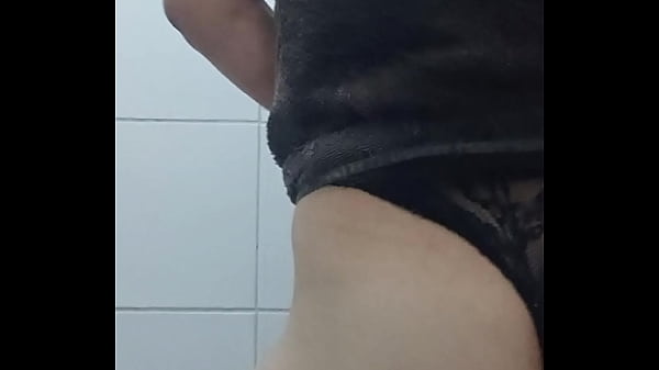 Alguém a fim de fuder esse cuzinho