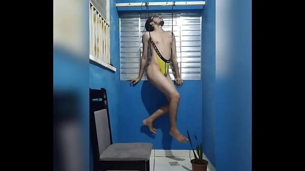 Pendurado no cuecão