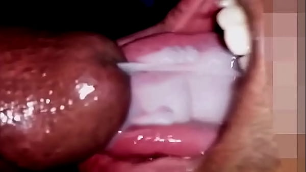 Blowing Security Guard Cock During His Duty