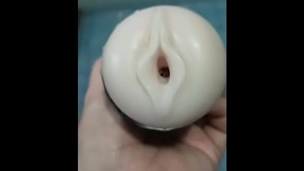 Me follo un Coño nuevo y una boquita tragona