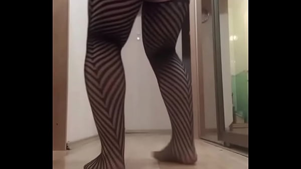 Doggy-fuck this insatiable round ass!