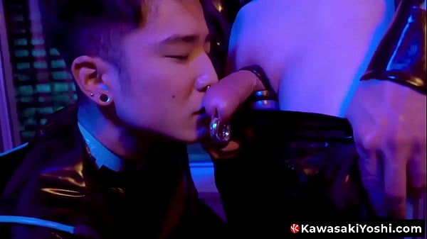 KawasakiYoshi.com – Asian Yoshi Kawasaki ends with gaping hole after hardcore fisting